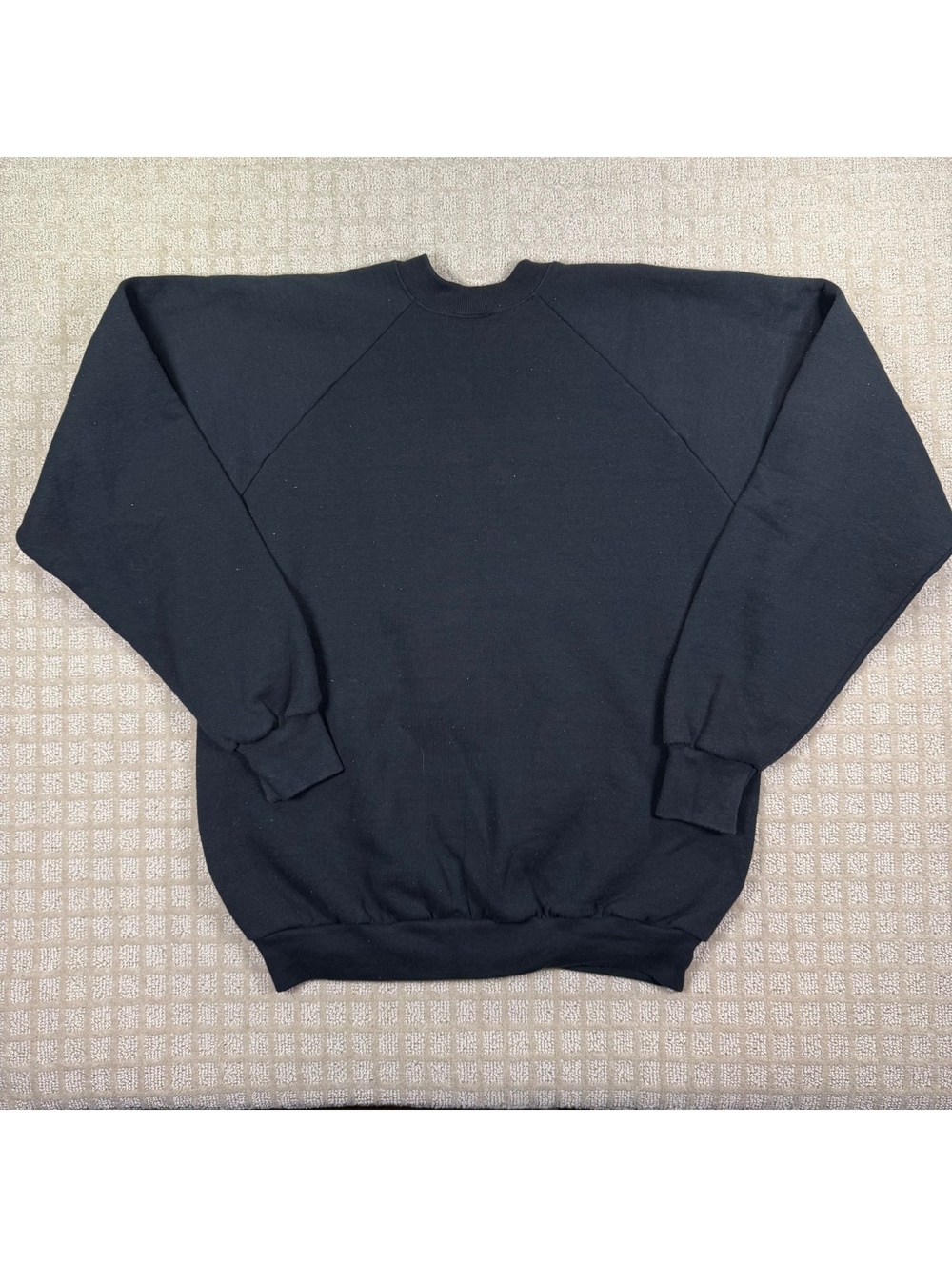 Black wolf graphic crewneck sweatshirt size XL - Picture 7 of 7